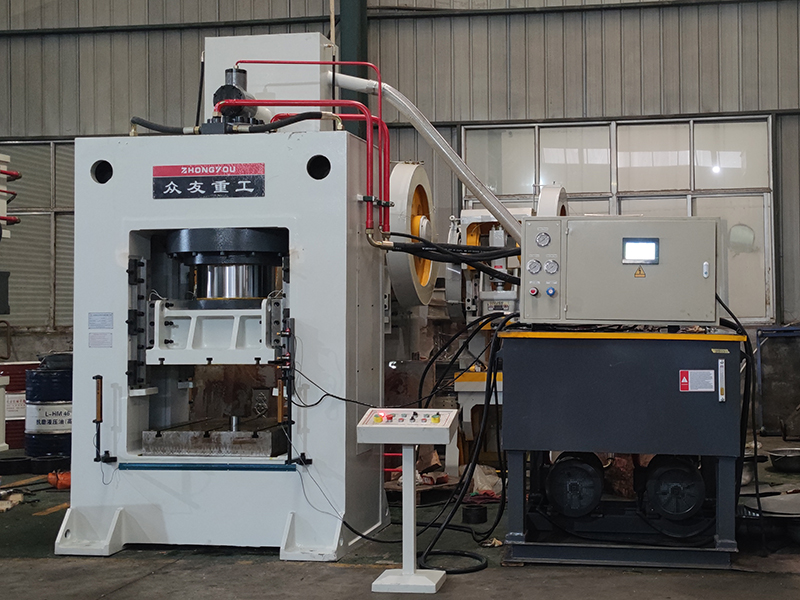 5000吨框式液压机