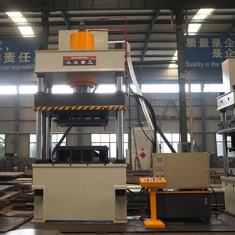 400吨灰斗车液压机生产线 四柱压力机