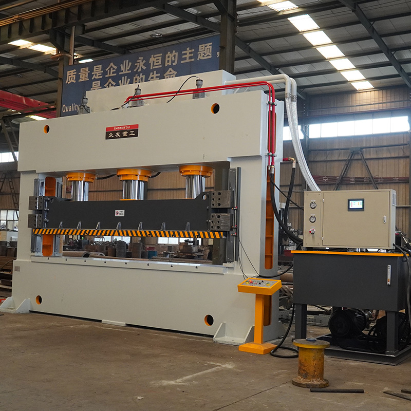 630吨框式金属板材液压机    集装箱侧板压力机