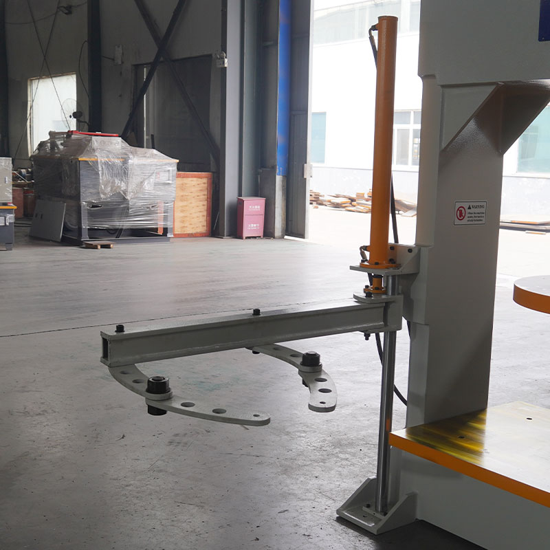 叉车实心胎压胎机   用于实心轮胎的压装和拆卸设备