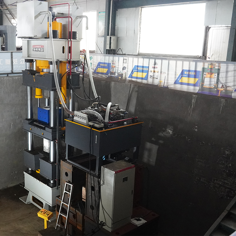 800吨坩埚成型液压机 耐火材料石墨匣钵粉末成型油压机