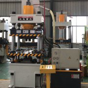 1200吨四柱液压机有什么优势？