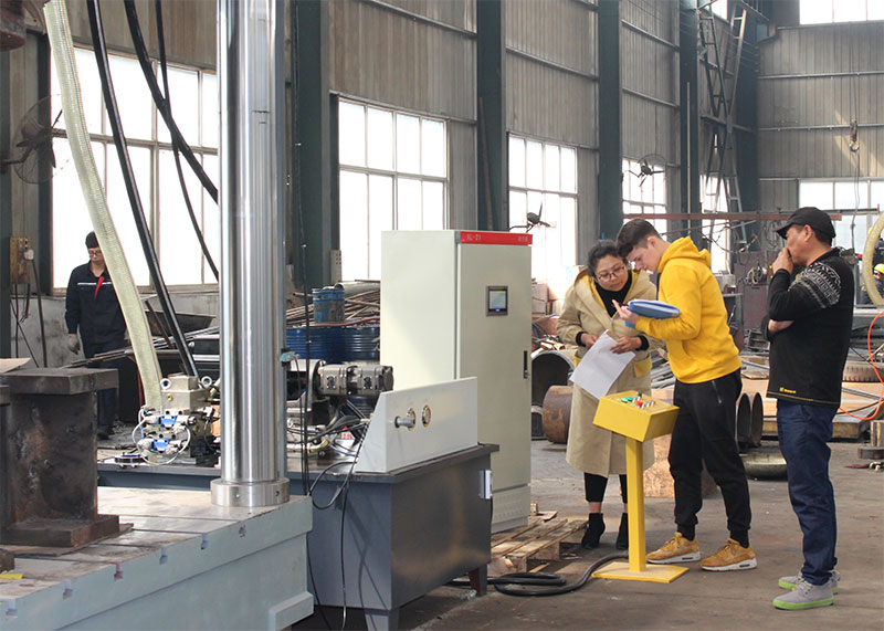 400吨双缸四柱液压机伺服系统