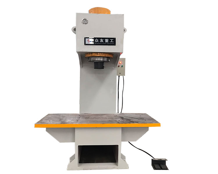 怎么计算单臂液压机校正的吨位？