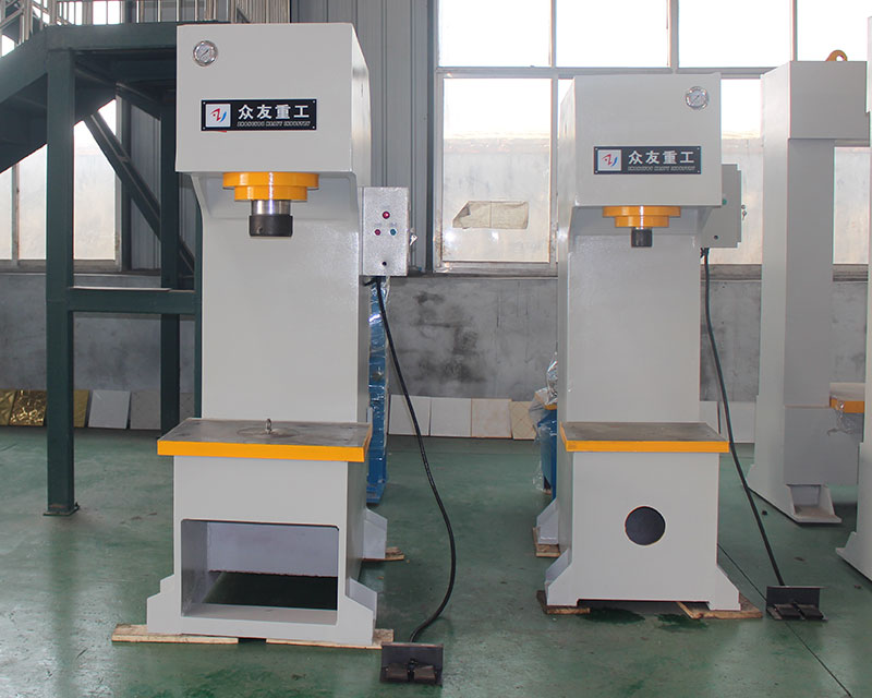 单臂液压机的使用方法?