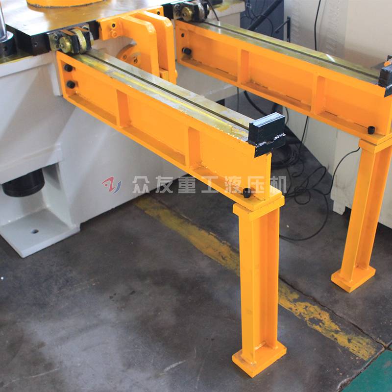315吨伺服移动工作台液压机 315t四柱油压机压力机