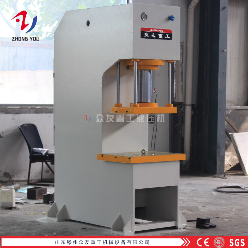 导致单柱液压机活塞密封和密封盖泄漏的原因有哪些？