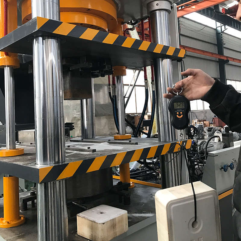 315吨牛羊舔砖液压机 315吨盐砖机 5公斤盐砖机  粉末成型油压机