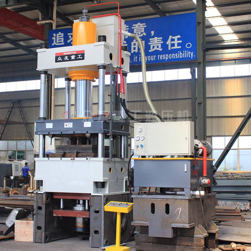 大吨位四柱液压机厂家哪家好？应该怎么选？