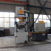 500吨油压机出现漏油的原因