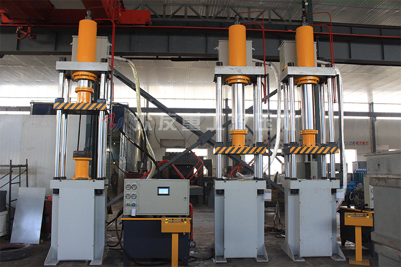 导致四柱液压机温度过高的原因有哪些？