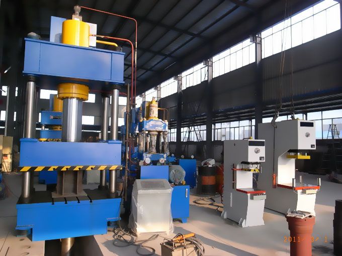 315吨四柱油压机的主要用途及范围