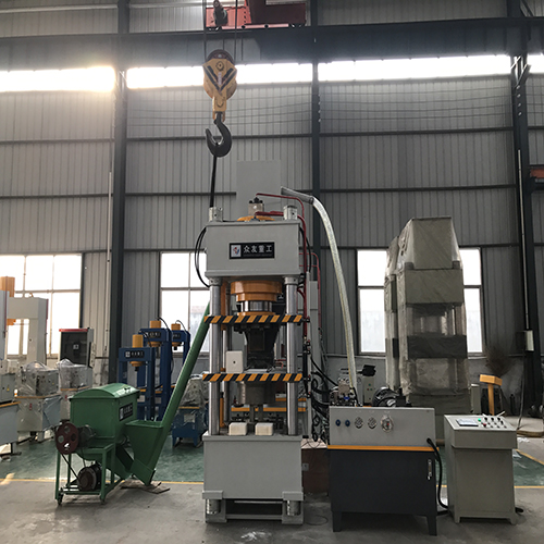 四柱液压机的工作原理是什么样的