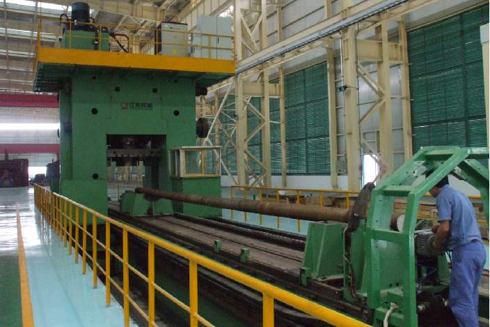 液压机主要用于传递能量以实现各种过程