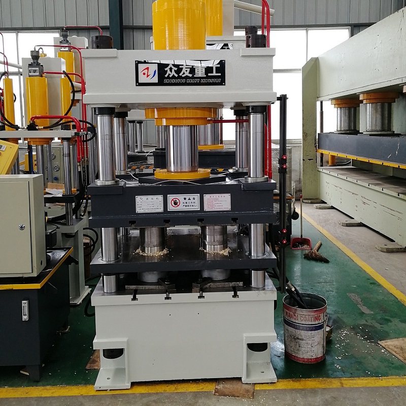 630吨三梁四柱液压机液压缸容易损坏的部位