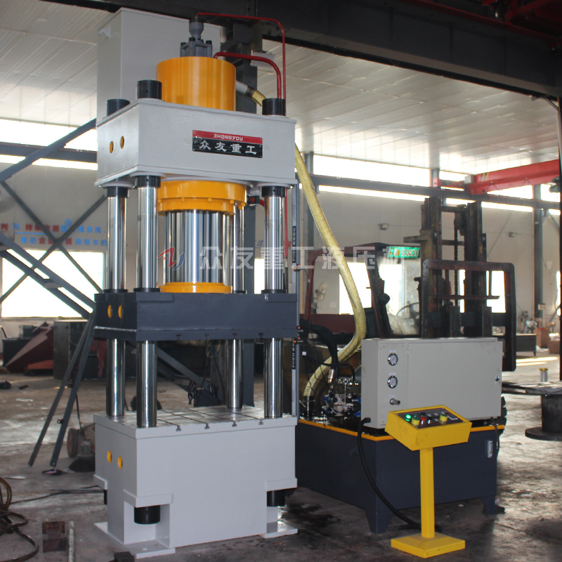 四柱液压机滑块的加工与装配要求有哪些？