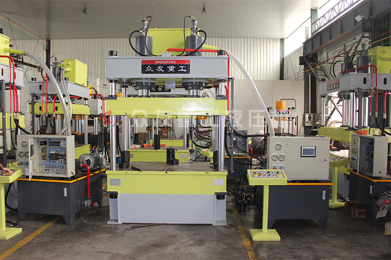 200吨三梁四柱液压机的过滤器有哪些作用？