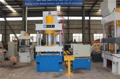 液压机的特点和工作性能介绍